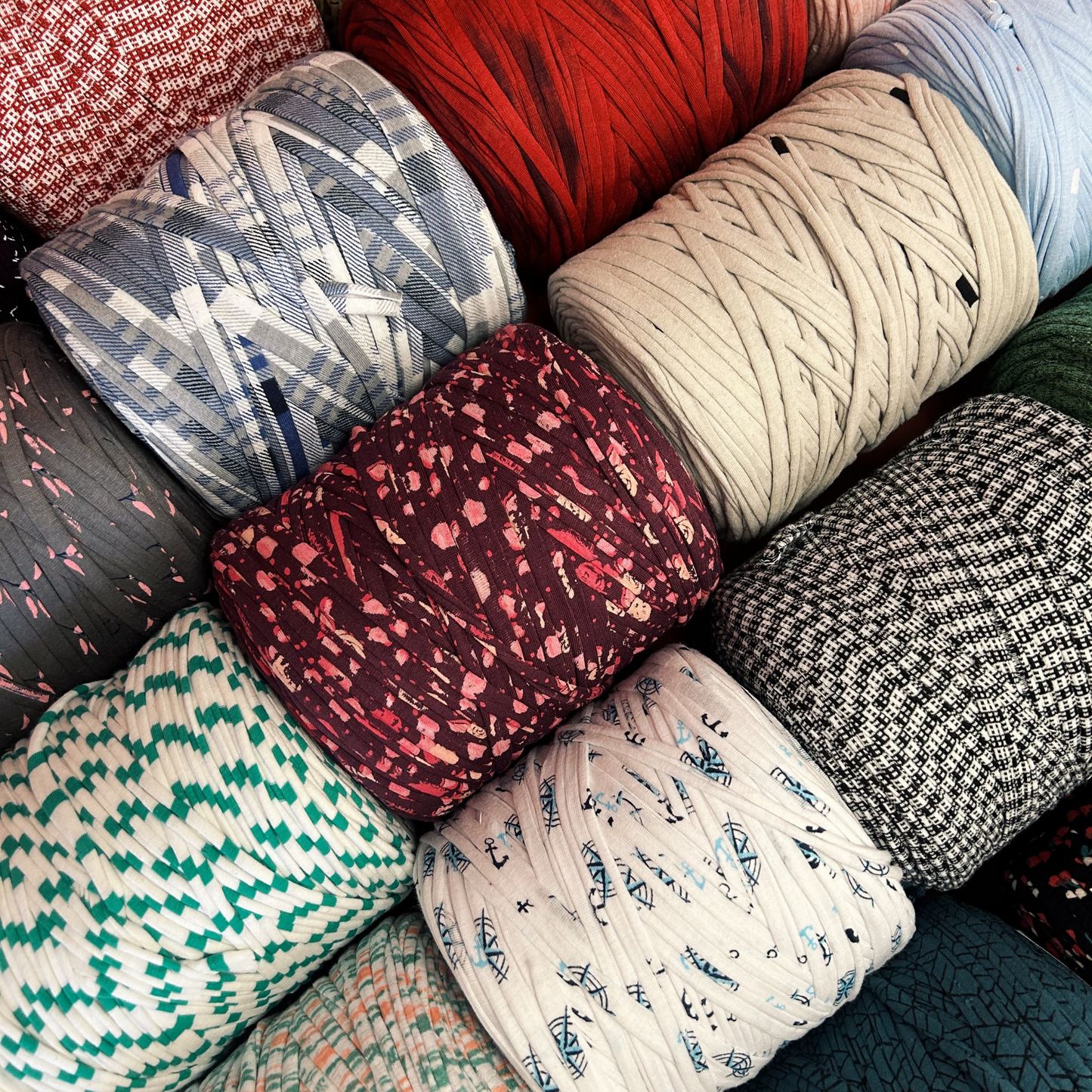 Printed Recycled T-Shirt Fabric Yarn - Tutti Frutti
