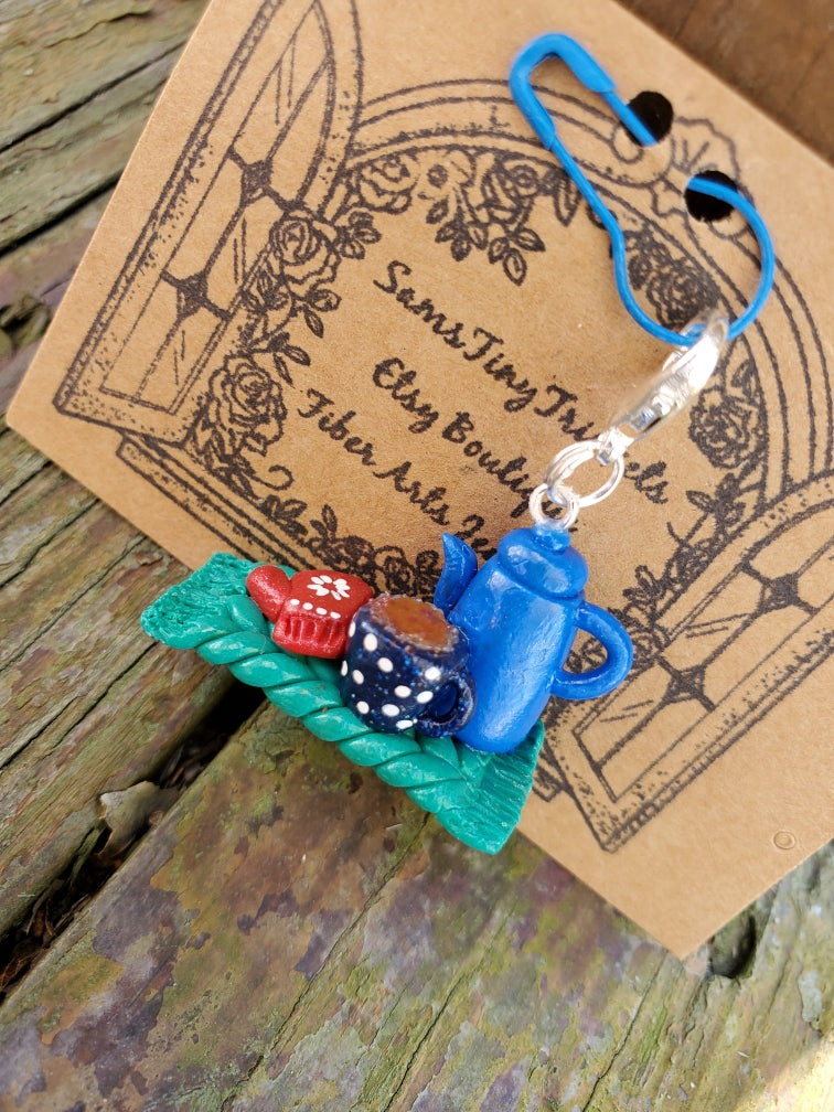 Hot Cocoa in the Snow