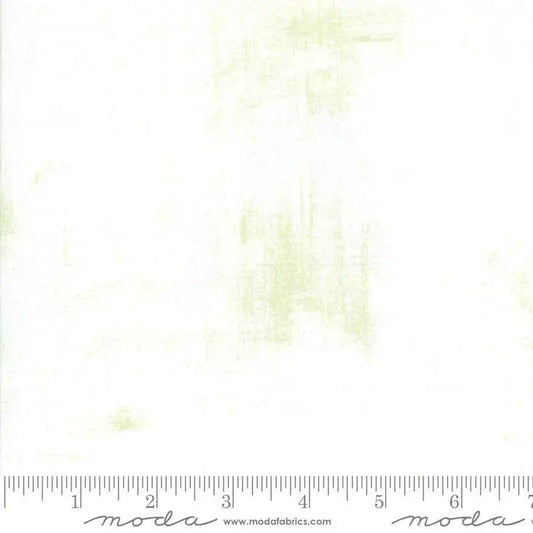 058 White Moda Grunge - Fat Quarter