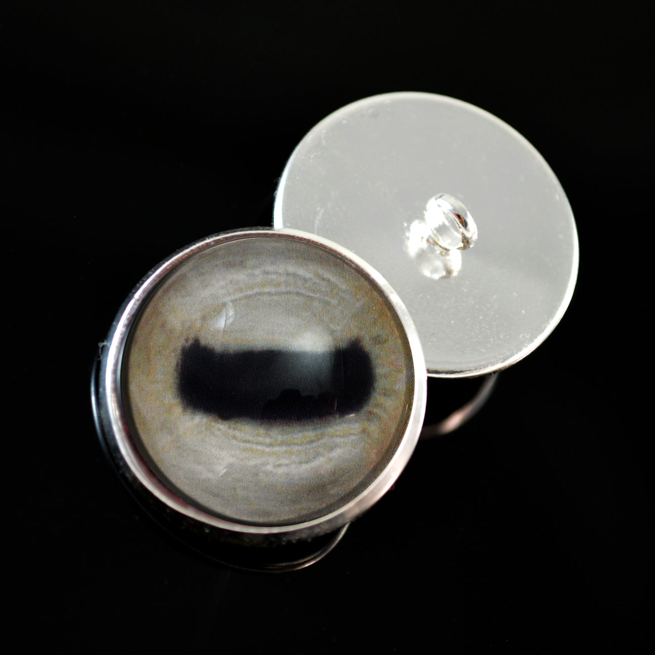 Pale Goat Sew-On Button Glass Eyes