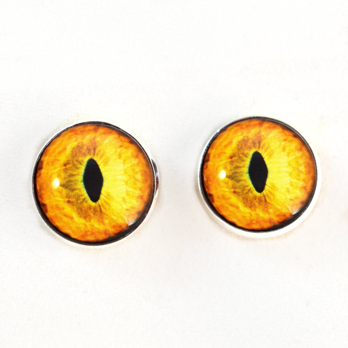 Goldenrod Tabby Cat Sew-On Button Glass Eyes