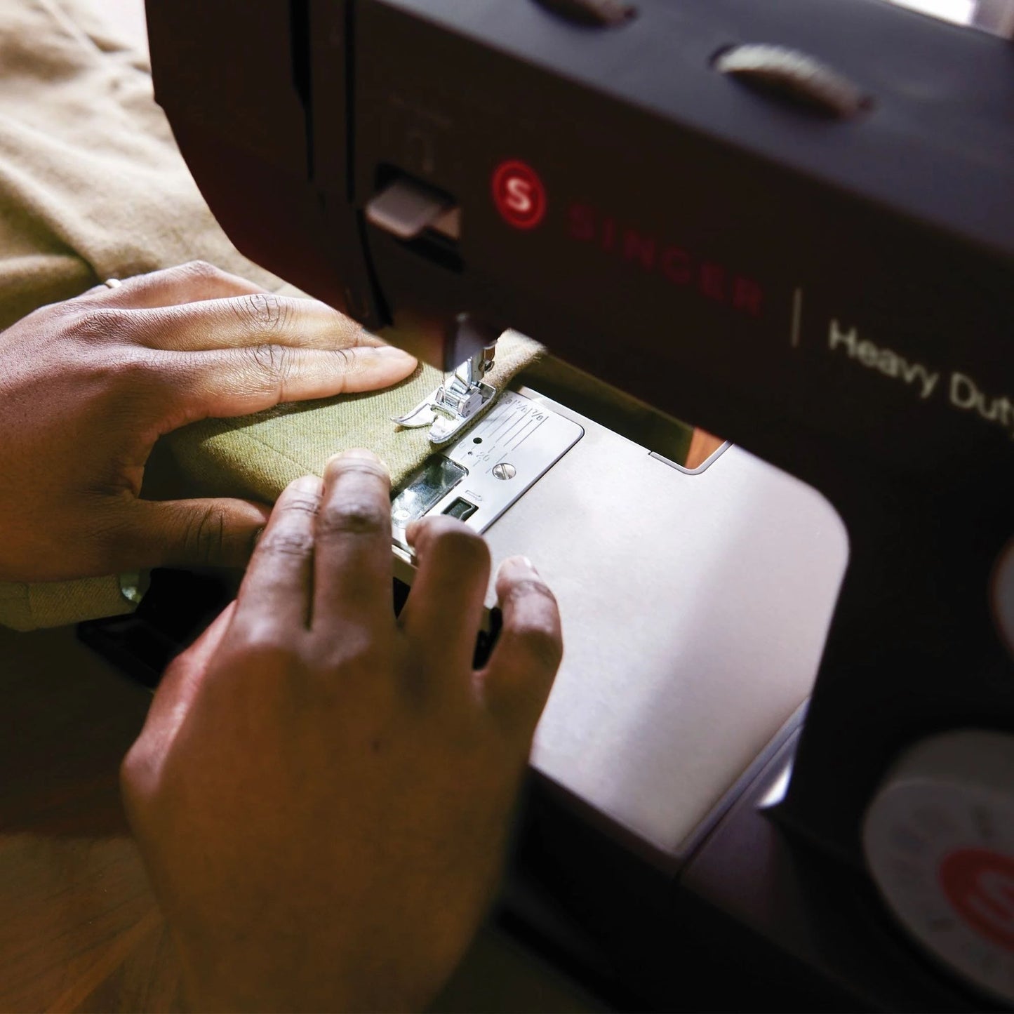 SINGER® Heavy Duty 4432 Black Sewing Machine - Special Edition