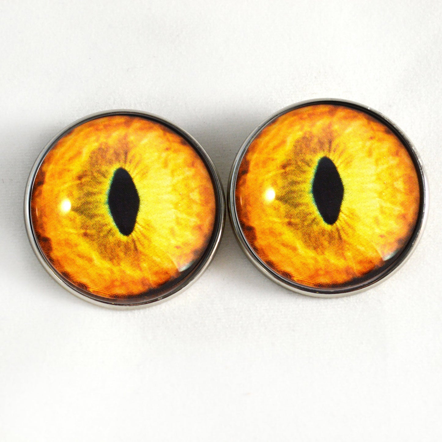 Goldenrod Tabby Cat Sew-On Button Glass Eyes