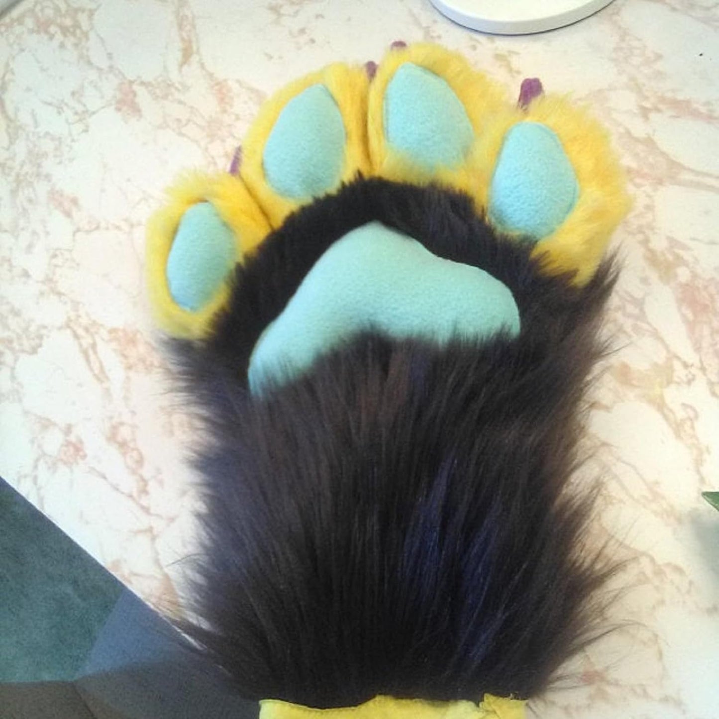 Faux Fur Fabric Squares - Shaggy Fur Patches 4x4 Inches for DIY Crafts, Chair Covers, Seat Cushions - Available in 4, 8, 16 Packs