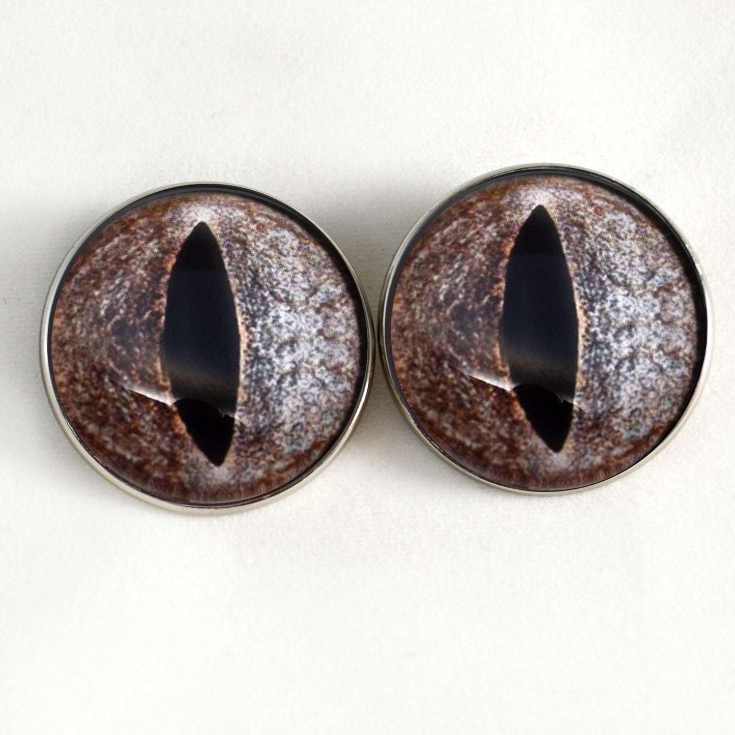 Diamondback Rattlesnake Sew-On Button Glass Eyes