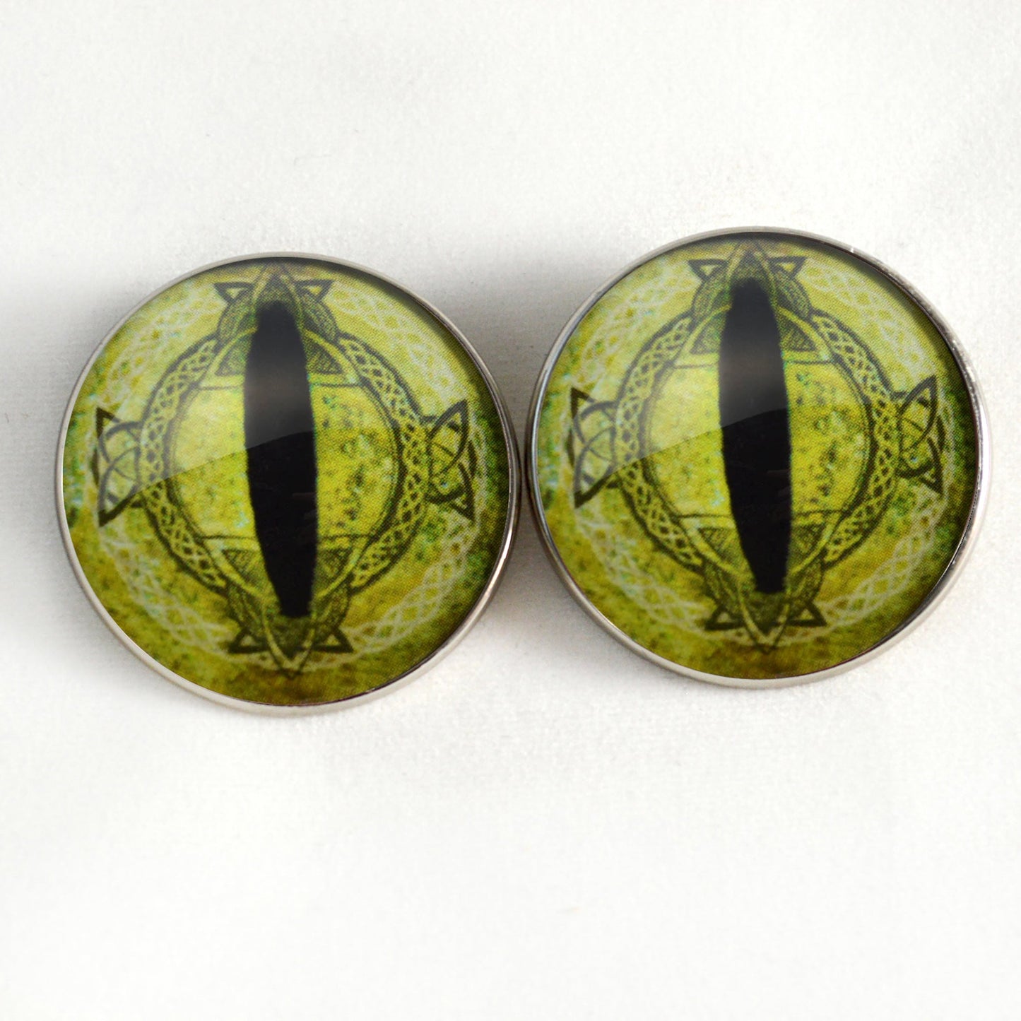 Light Green Fantasy Celtic Dragon Sew-On Button Glass Eyes