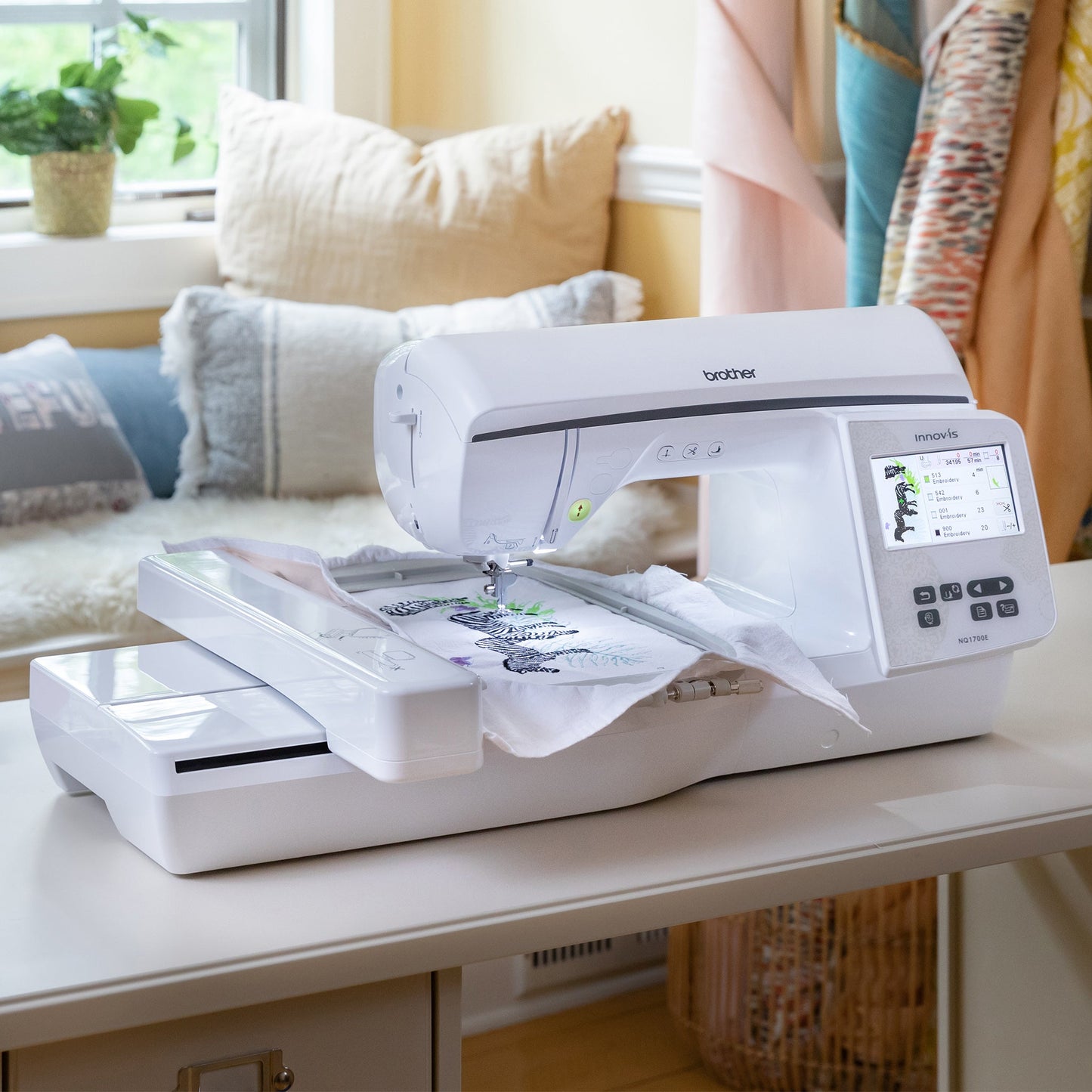 Brother Innov-ís NQ1700E Embroidery Machine