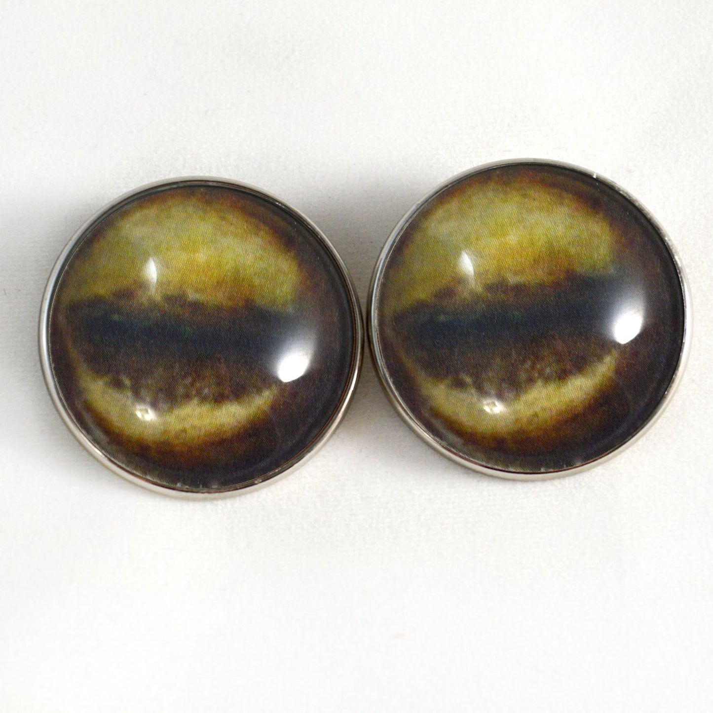 Antelope Sew-On Button Glass Eyes