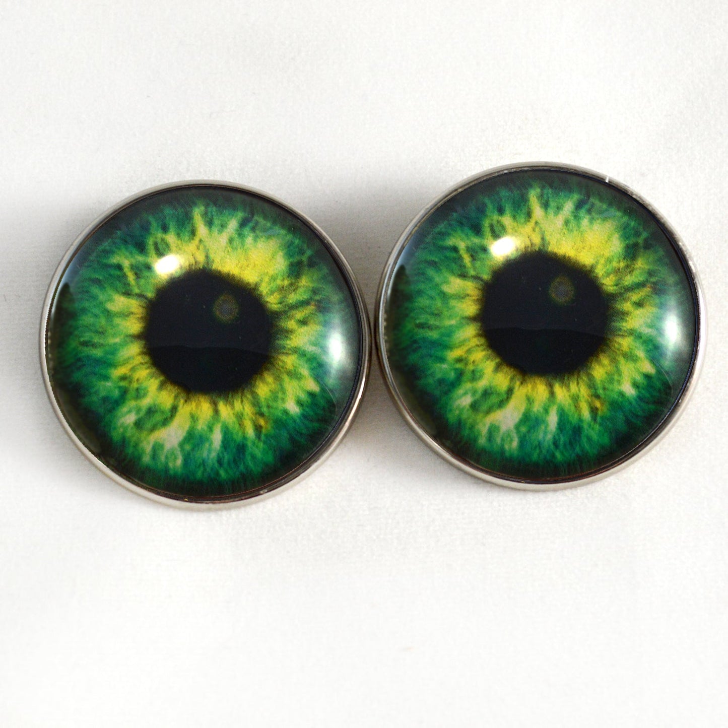 Bright Green Clockface Steampunk Sew-On Button Glass Eyes