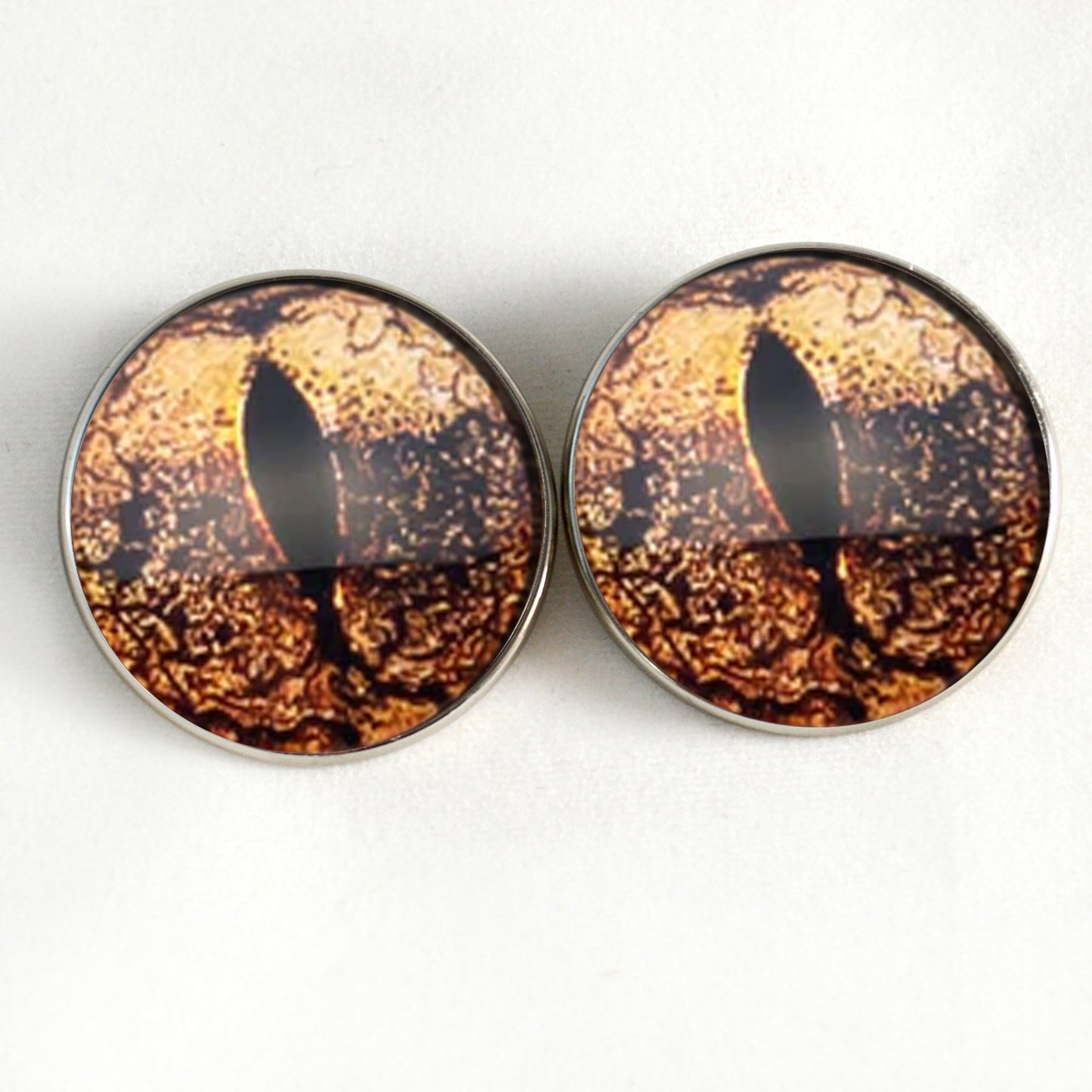 Copper Bullfrog Sew-On Button Glass Eyes