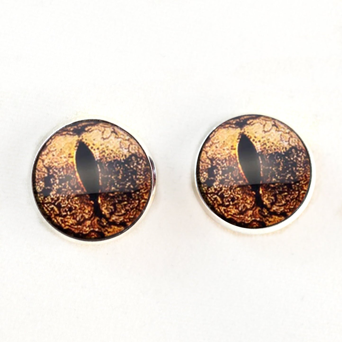 Copper Bullfrog Sew-On Button Glass Eyes