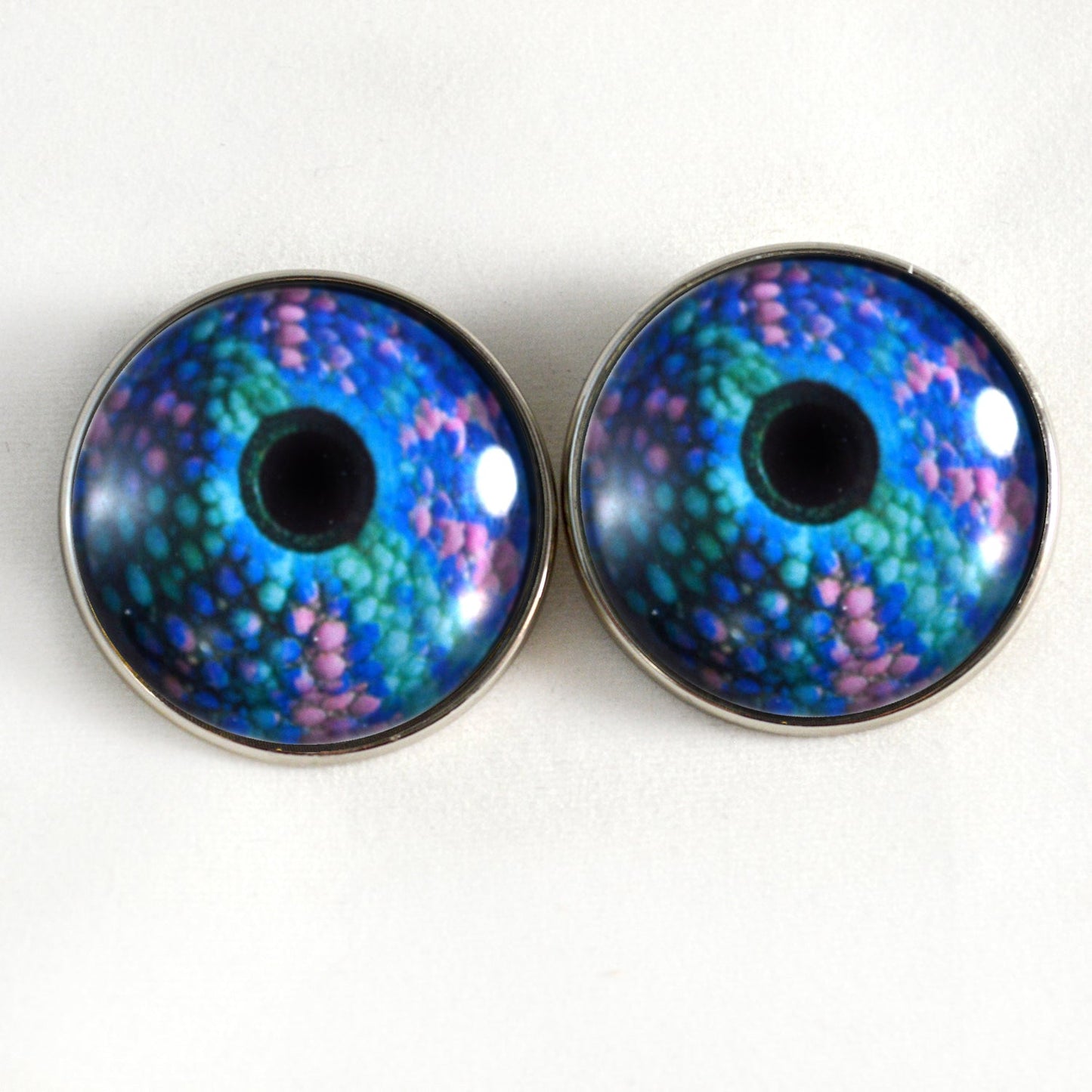 Blue and Pink Gecko Sew-On Glass Eyes