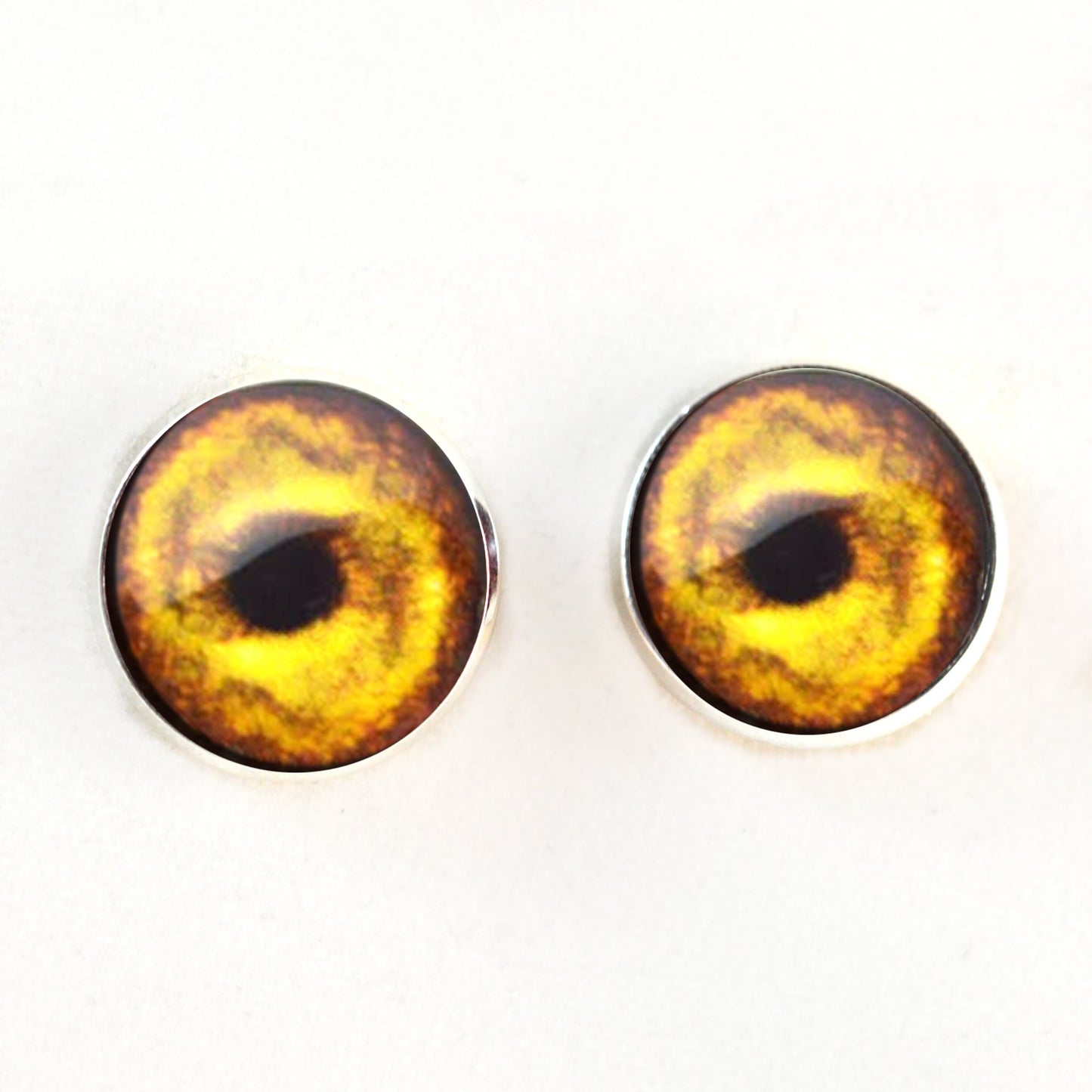 Golden Lion Sew-On Button Glass Eyes