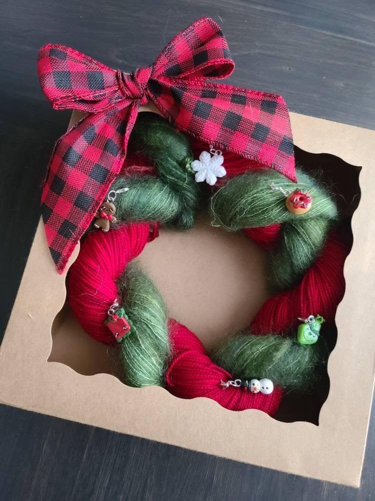 Holiday Yarn Wreath knit gift set
