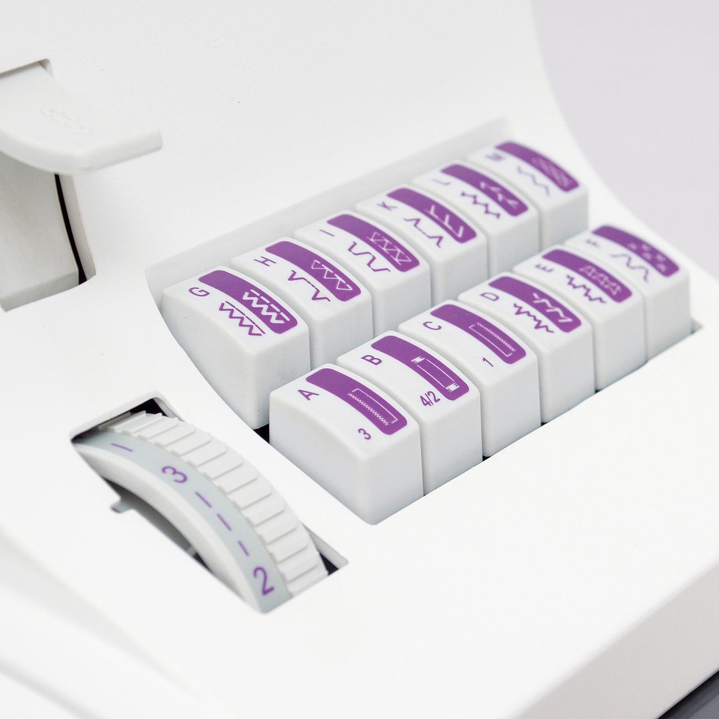 PFAFF® select™ 4.2 Sewing Machine