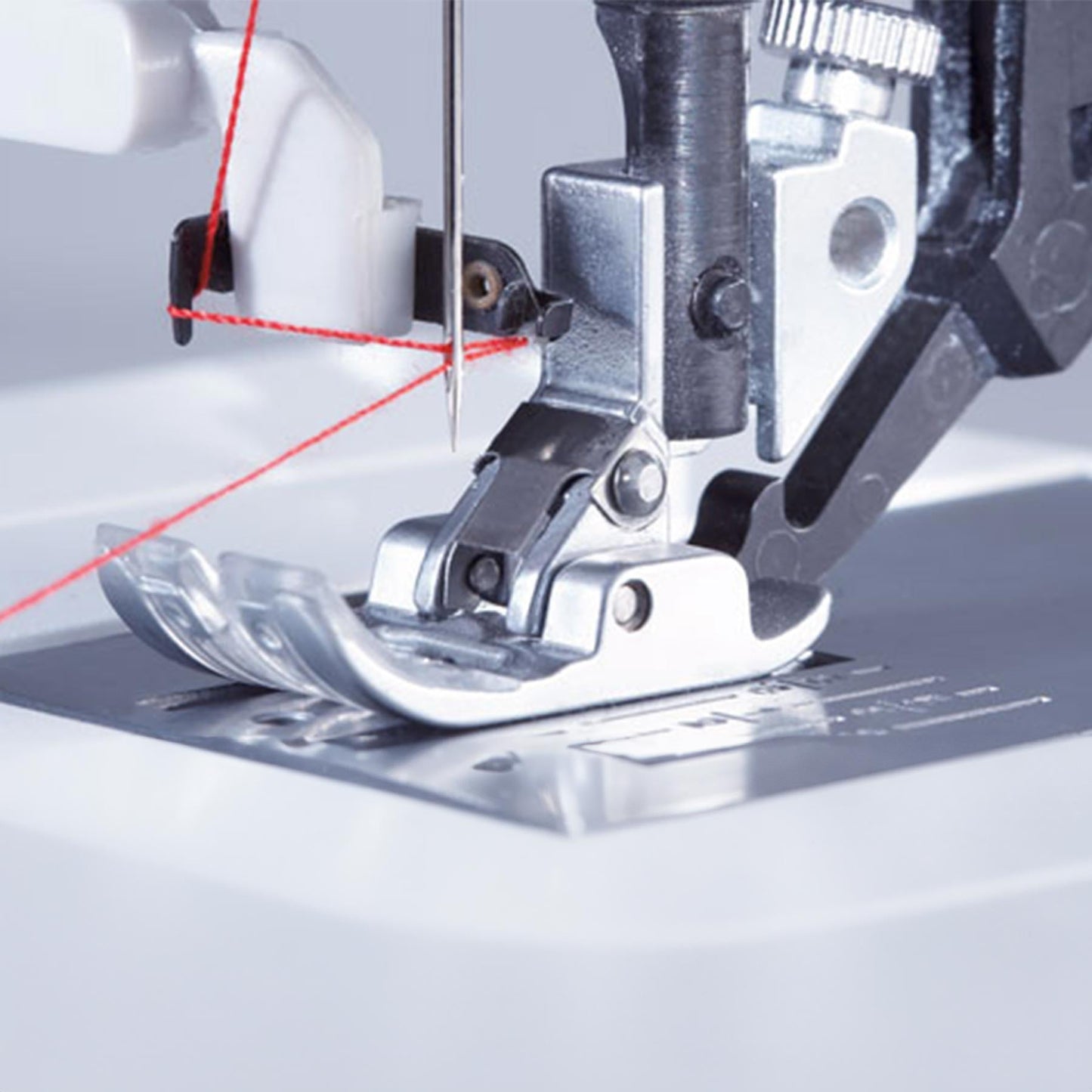 PFAFF® select™ 4.2 Sewing Machine
