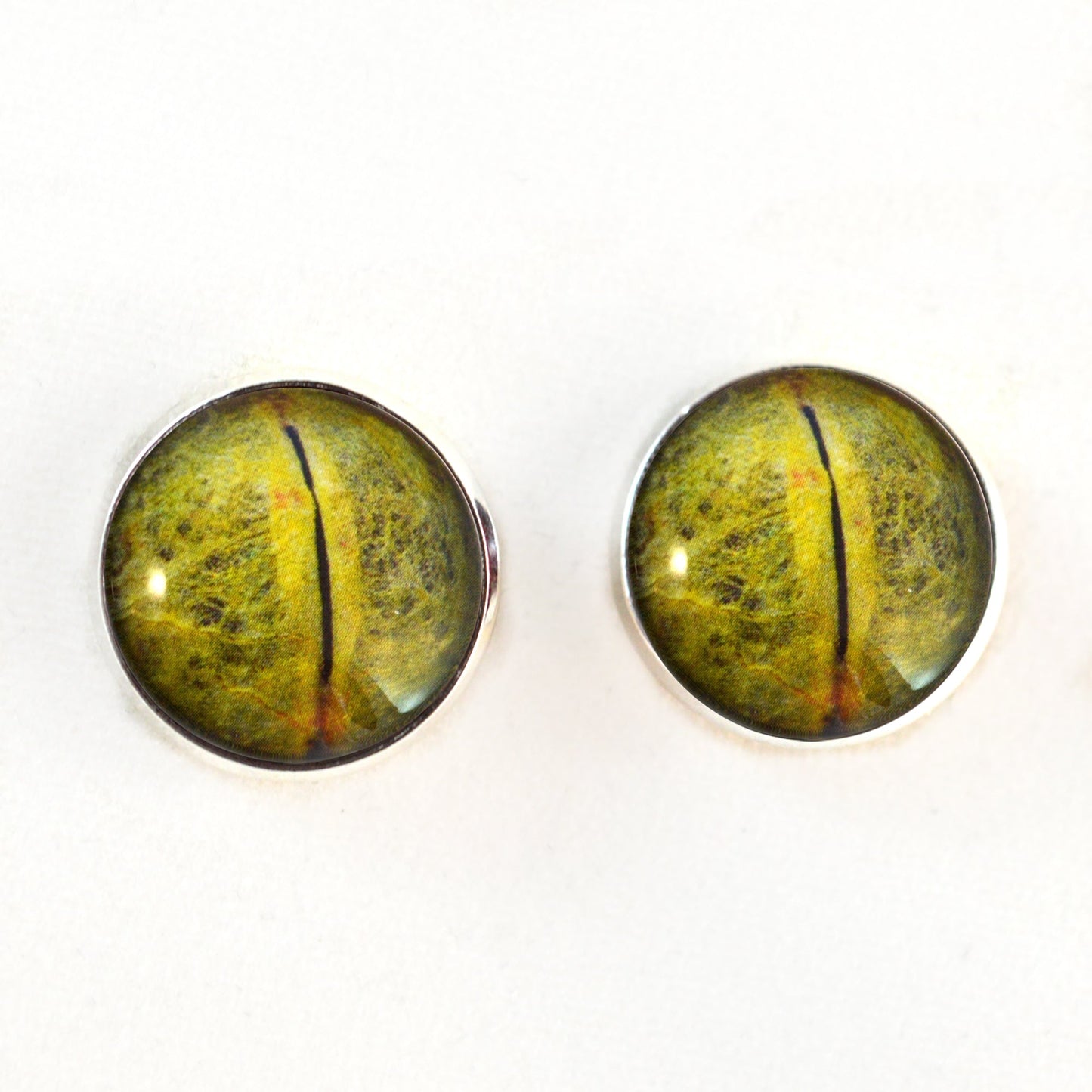 Green Python Snake Reptile Sew-On Button Glass Eyes