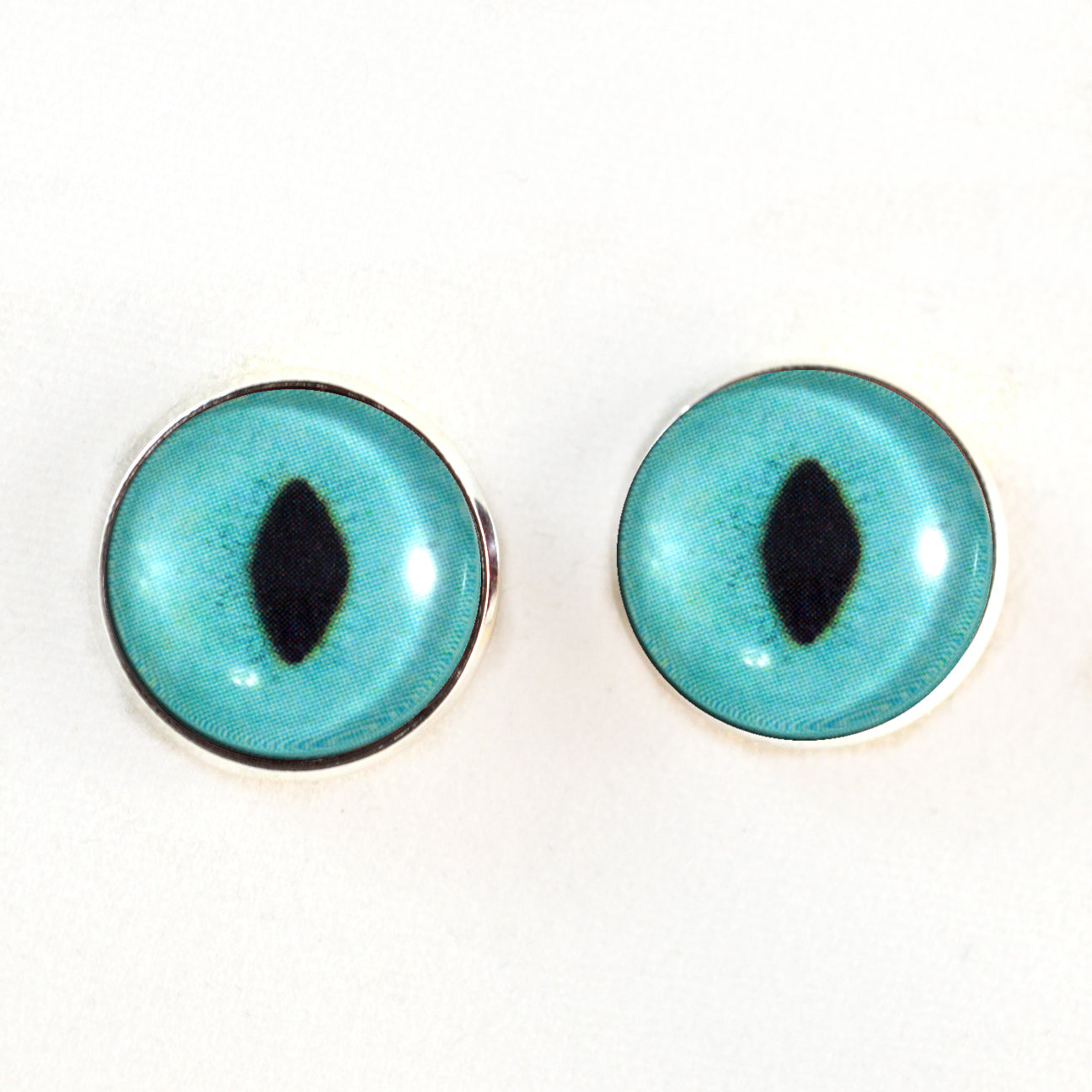 Bright Turquoise Cat Sew-On Button Glass Eyes