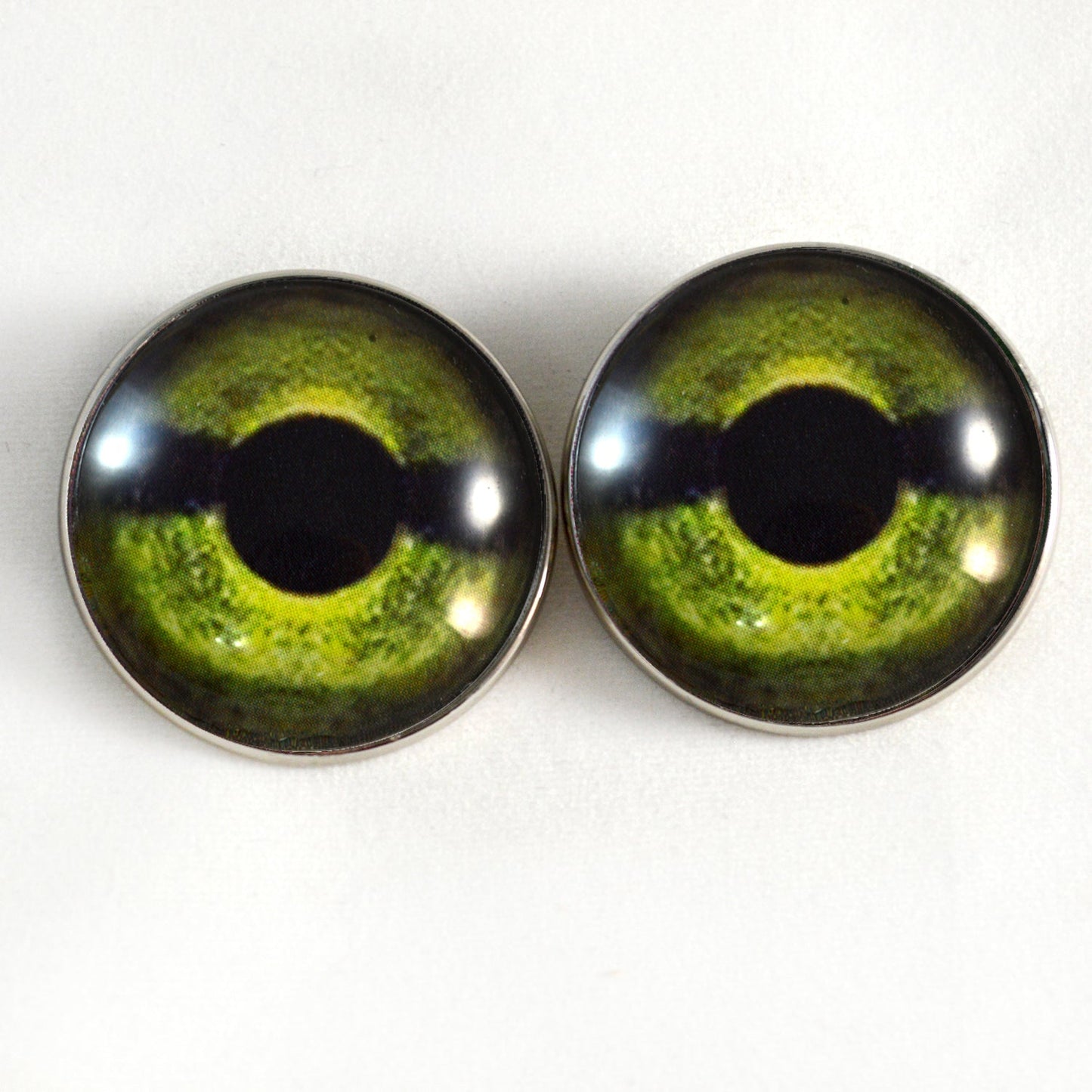 Green Sea Turtle Sew-On Button Glass Eyes